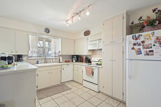 509 E Hendryx, Alpine, TX 79830