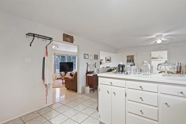 509 E Hendryx, Alpine, TX 79830