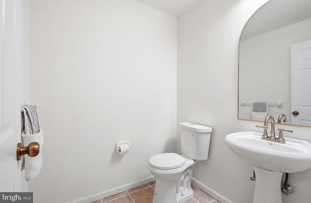 13 TAMARACK CT, Easton, PA 18040