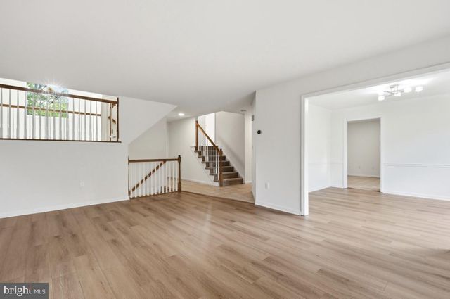 13 TAMARACK CT, Easton, PA 18040