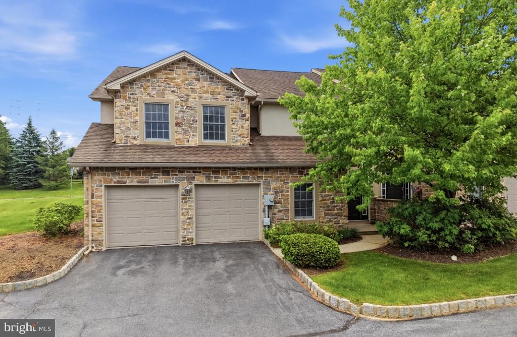 13 TAMARACK CT, Easton, PA 18040