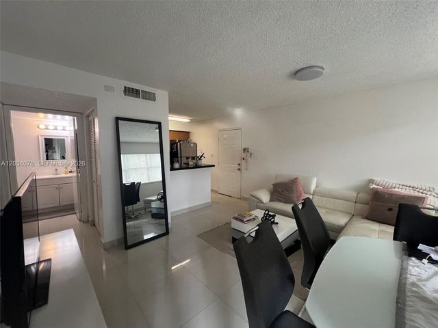 550 S Park Road 148, Hollywood, FL 33021