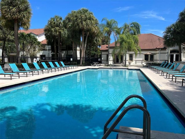 550 S Park Road 148, Hollywood, FL 33021