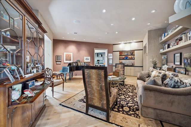 5027 Heatherglen Drive, Houston, TX 77096