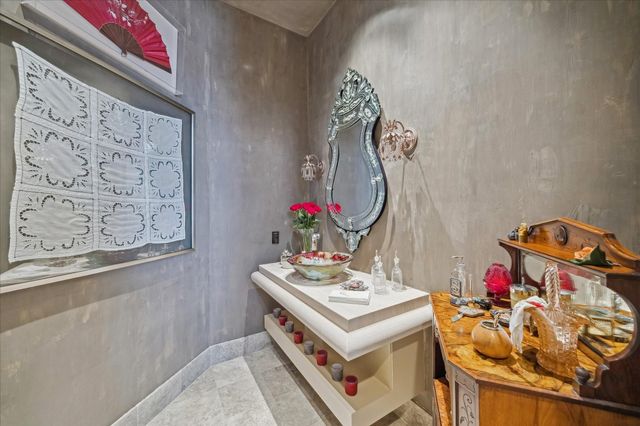 5027 Heatherglen Drive, Houston, TX 77096