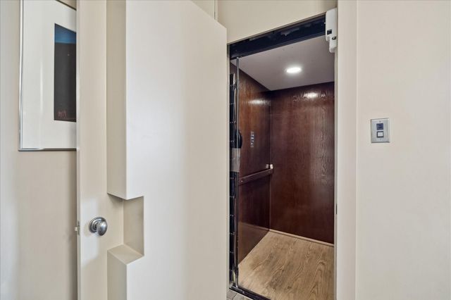 5027 Heatherglen Drive, Houston, TX 77096