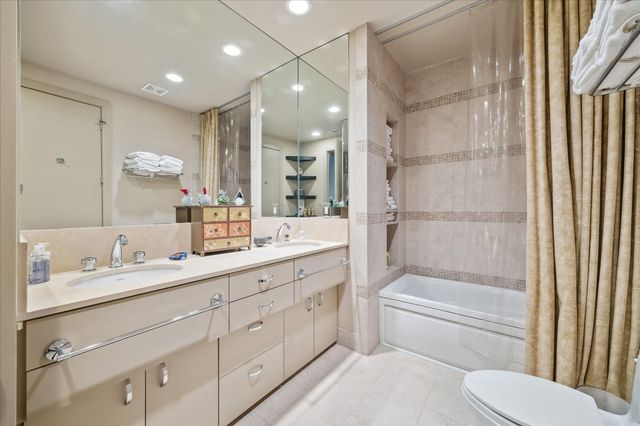 5027 Heatherglen Drive, Houston, TX 77096