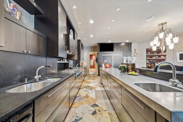 5027 Heatherglen Drive, Houston, TX 77096