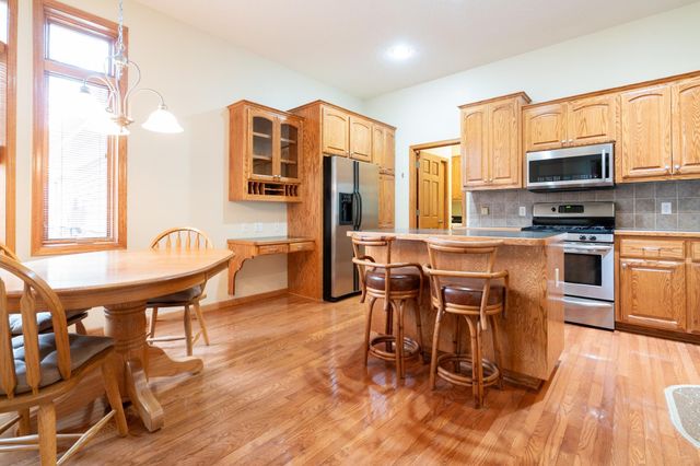 3392 Glynwater Trail NW, Prior Lake, MN 55372