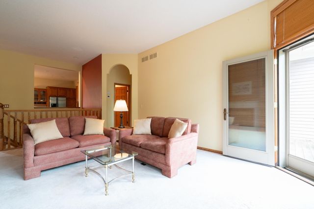 3392 Glynwater Trail NW, Prior Lake, MN 55372