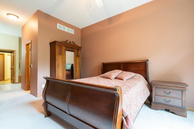 3392 Glynwater Trail NW, Prior Lake, MN 55372