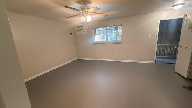 219 West Alabama 23, Houston, TX 77006