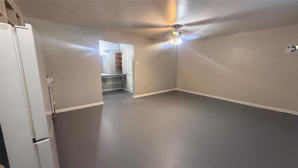 219 West Alabama 23, Houston, TX 77006