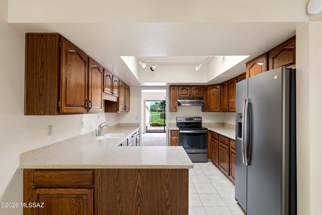 9816 N Calle Loma Linda, Oro Valley, AZ 85737