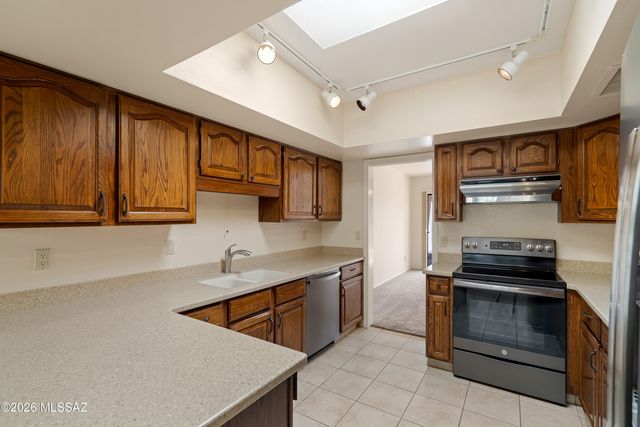 9816 N Calle Loma Linda, Oro Valley, AZ 85737
