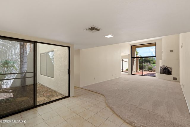 9816 N Calle Loma Linda, Oro Valley, AZ 85737