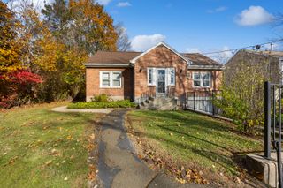 678 Bartholomew Road, Middletown, CT 06457