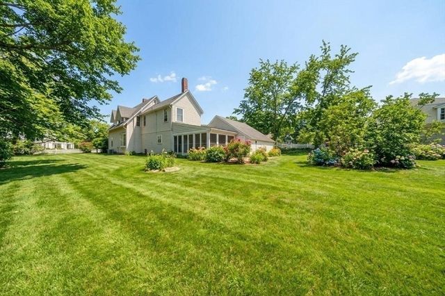 59 Cottage St, Hingham, MA 02043