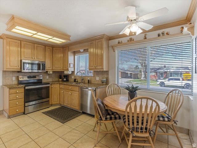978 N 170 E, Bountiful, UT 84010