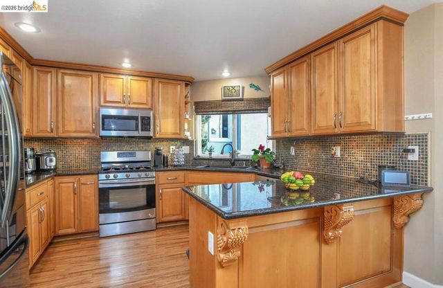 4930 Discovery Pt, Discovery Bay, CA 94505