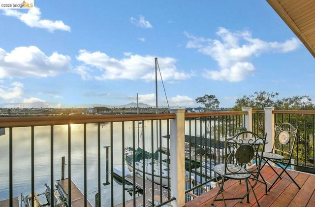 4930 Discovery Pt, Discovery Bay, CA 94505