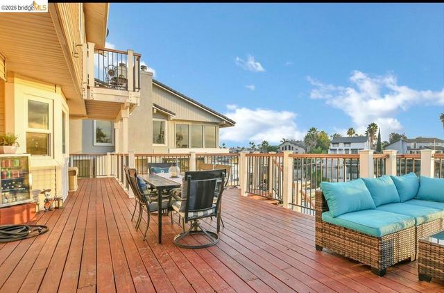 4930 Discovery Pt, Discovery Bay, CA 94505