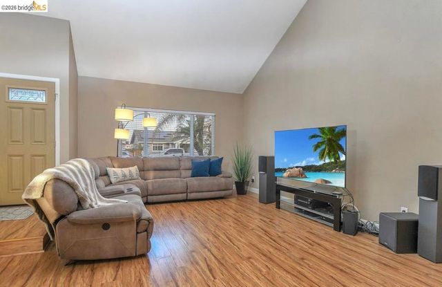 4930 Discovery Pt, Discovery Bay, CA 94505