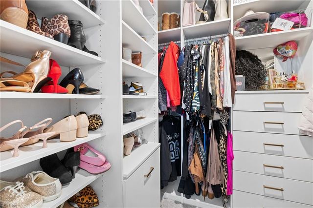 1892 Bancroft RD, Chesapeake, VA 23320