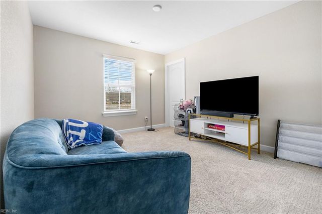 1892 Bancroft RD, Chesapeake, VA 23320