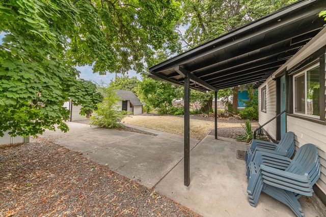 4017 N Madison St, Spokane, WA 99205