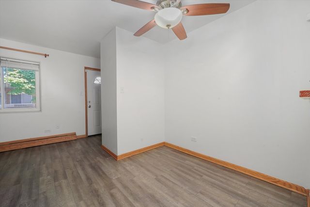 4211 W 95th Street 2D, Oak Lawn, IL 60453