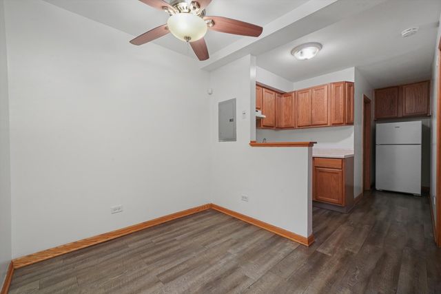 4211 W 95th Street 2D, Oak Lawn, IL 60453