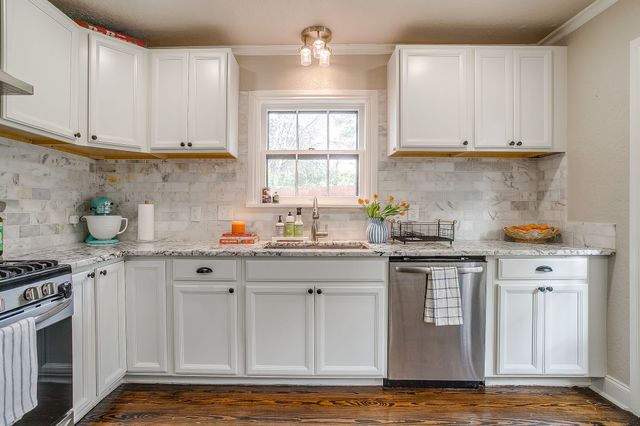 4328 Lovell Avenue, Fort Worth, TX 76107