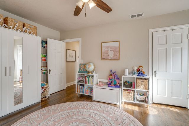 4328 Lovell Avenue, Fort Worth, TX 76107