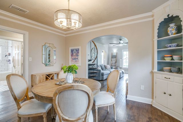 4328 Lovell Avenue, Fort Worth, TX 76107