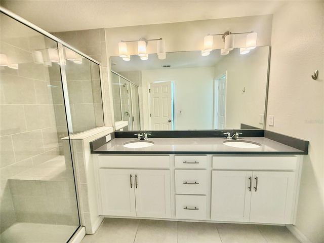8878 HERENCIA ALLEY, Windermere, FL 34786