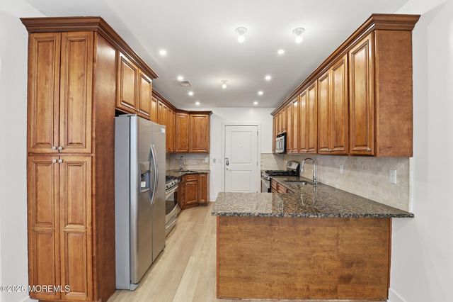 952 Madison Avenue, Lakewood, NJ 08701