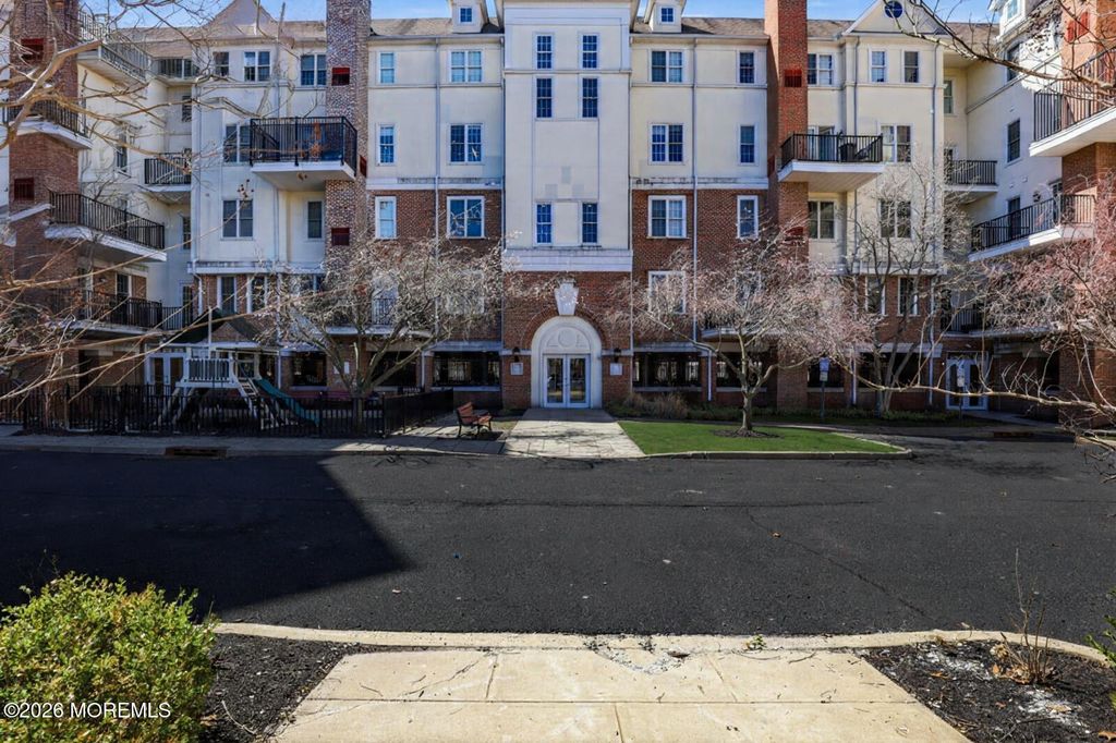 952 Madison Avenue, Lakewood, NJ 08701