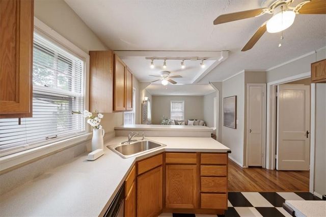 2106 W 48th Street, Westwood, KS 66205