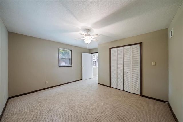 2106 W 48th Street, Westwood, KS 66205