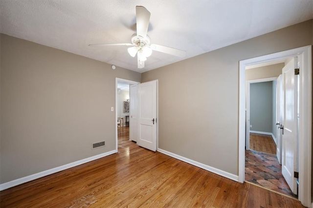 2106 W 48th Street, Westwood, KS 66205