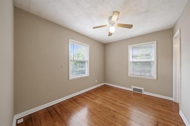 2106 W 48th Street, Westwood, KS 66205