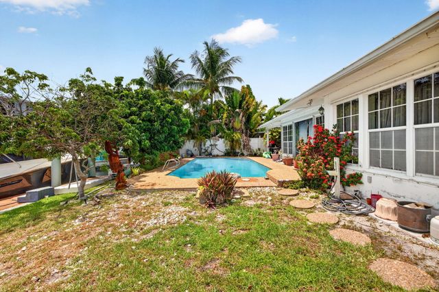 1636 SE 14TH Street, Fort Lauderdale, FL 33316