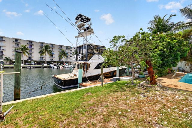 1636 SE 14TH Street, Fort Lauderdale, FL 33316