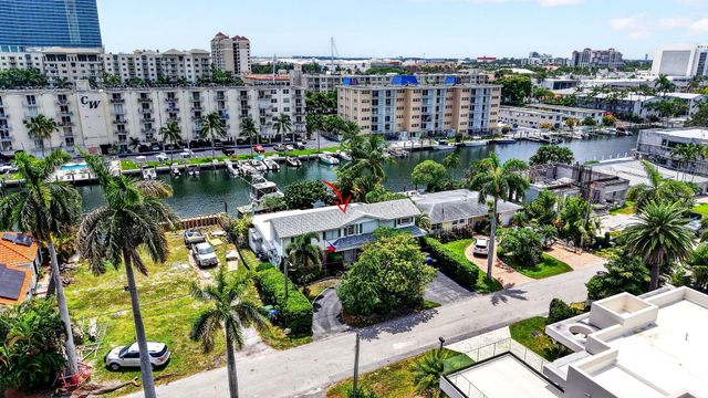 1636 SE 14TH Street, Fort Lauderdale, FL 33316