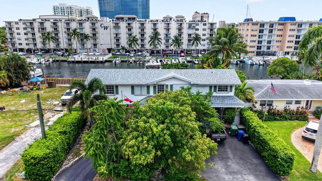 1636 SE 14TH Street, Fort Lauderdale, FL 33316