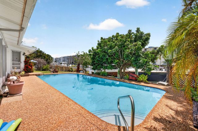 1636 SE 14TH Street, Fort Lauderdale, FL 33316