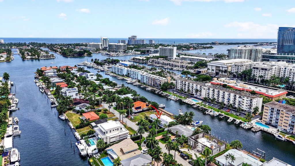 1636 SE 14TH Street, Fort Lauderdale, FL 33316