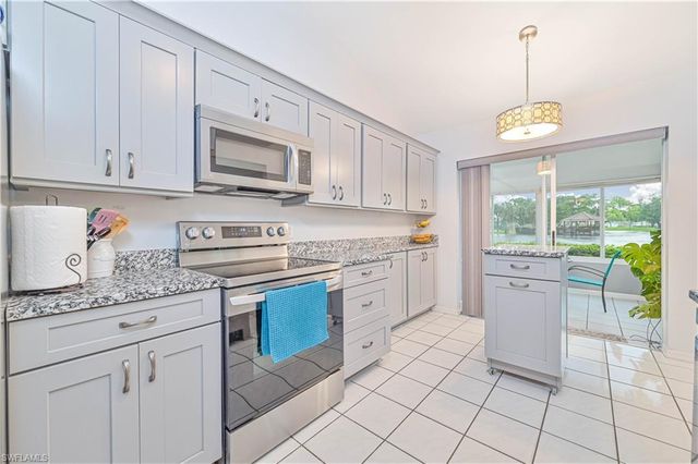 9140 Greenleaf CT, Fort Myers, FL 33919