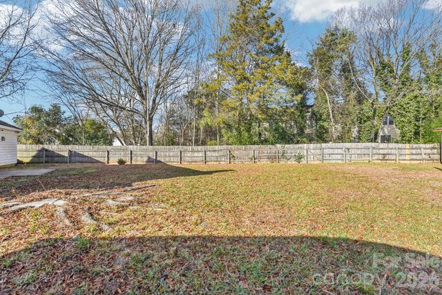 7106 Spring Creek Lane, Charlotte, NC 28273